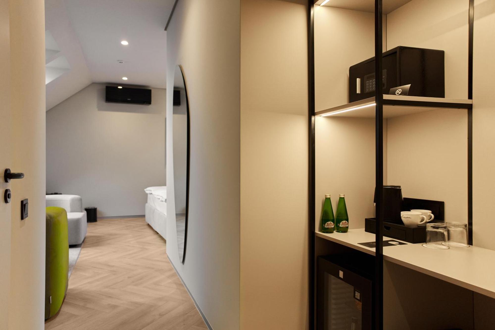 Hotel Laudon 우주고로트 객실 사진