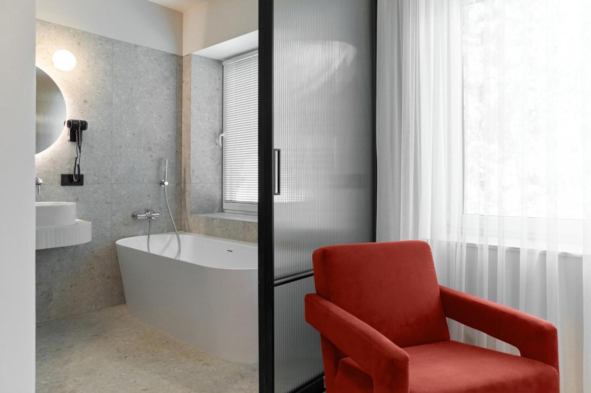 Hotel Laudon 우주고로트 외부 사진