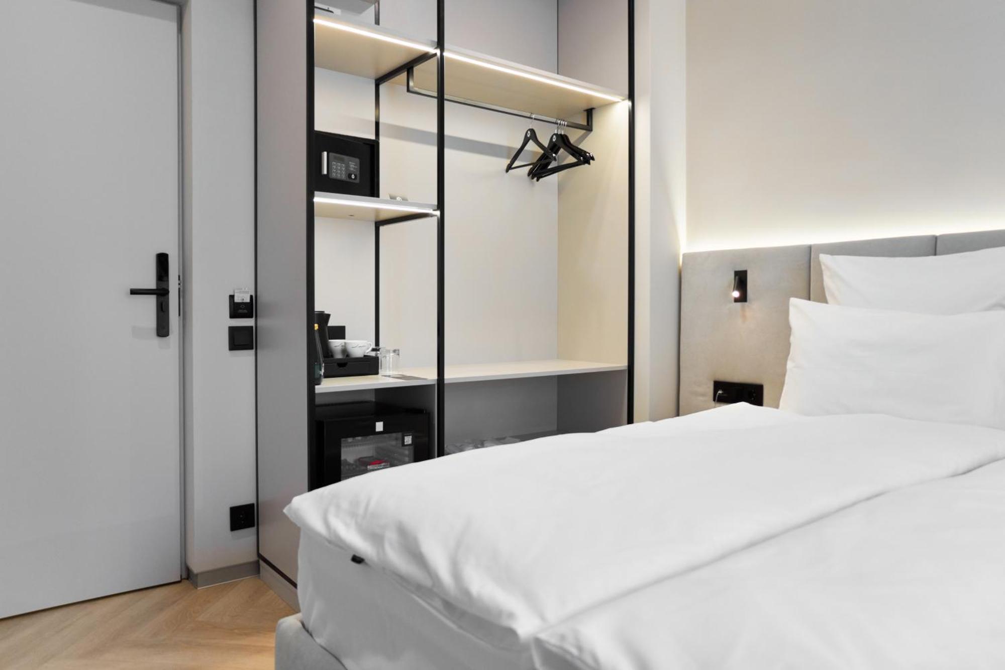 Hotel Laudon 우주고로트 외부 사진