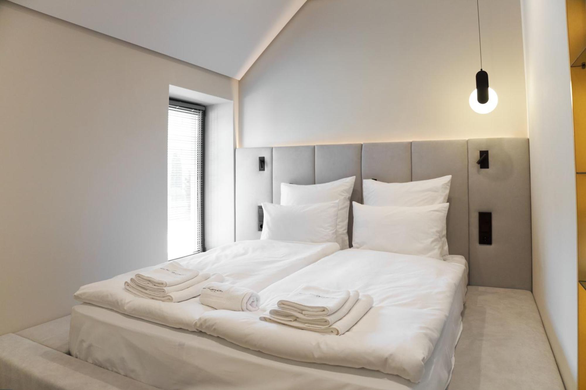 Hotel Laudon 우주고로트 외부 사진