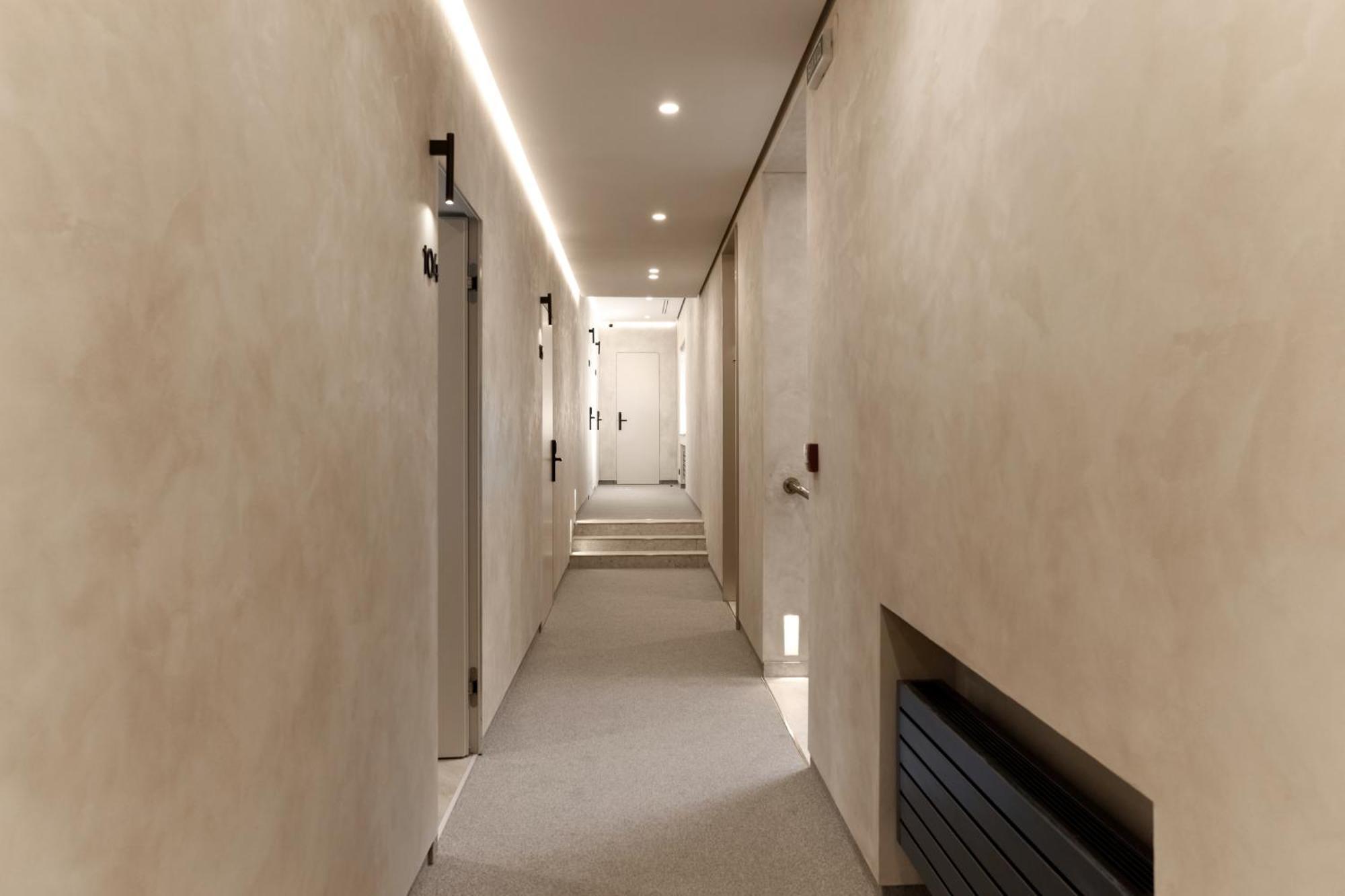 Hotel Laudon 우주고로트 외부 사진