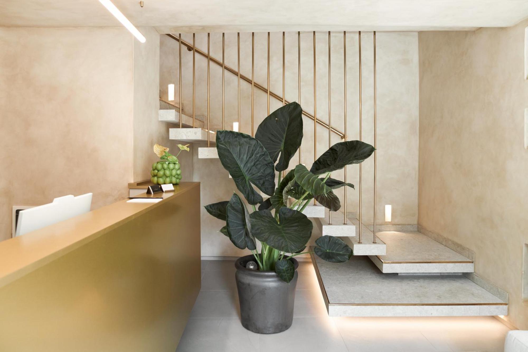 Hotel Laudon 우주고로트 외부 사진